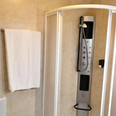 Alda Santa Cristina فندق Perillo