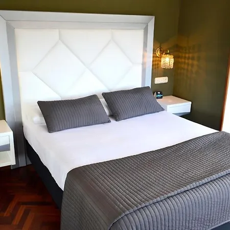 Alda Santa Cristina * Perillo